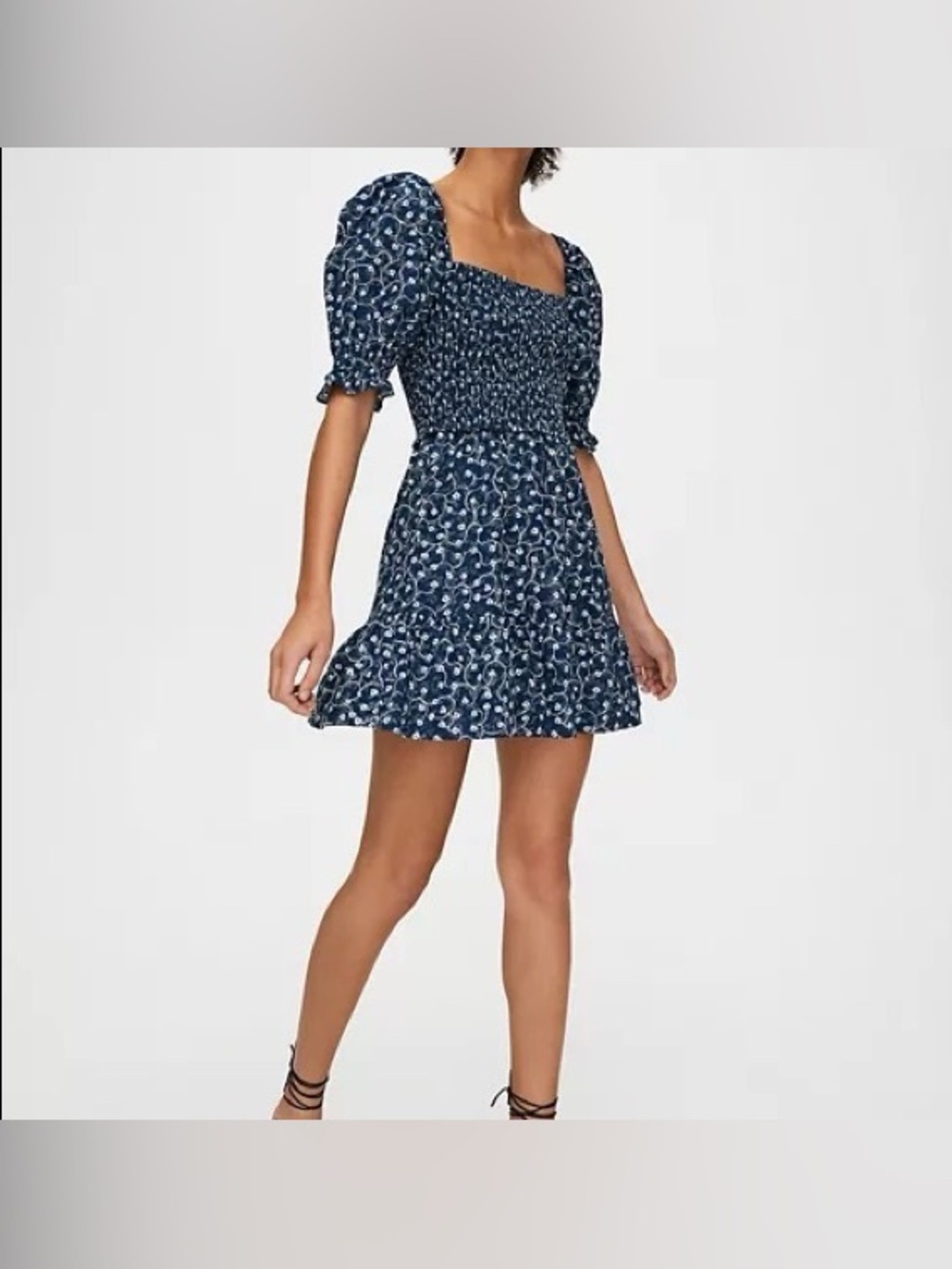 Aritzia Wilfres puff sleeve dress
